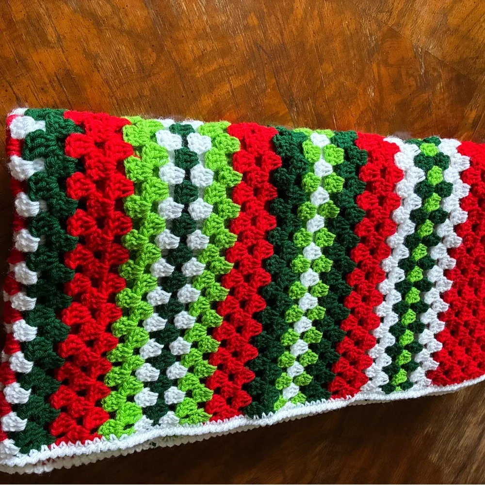 Lovely Lightweight Christmas Afghan